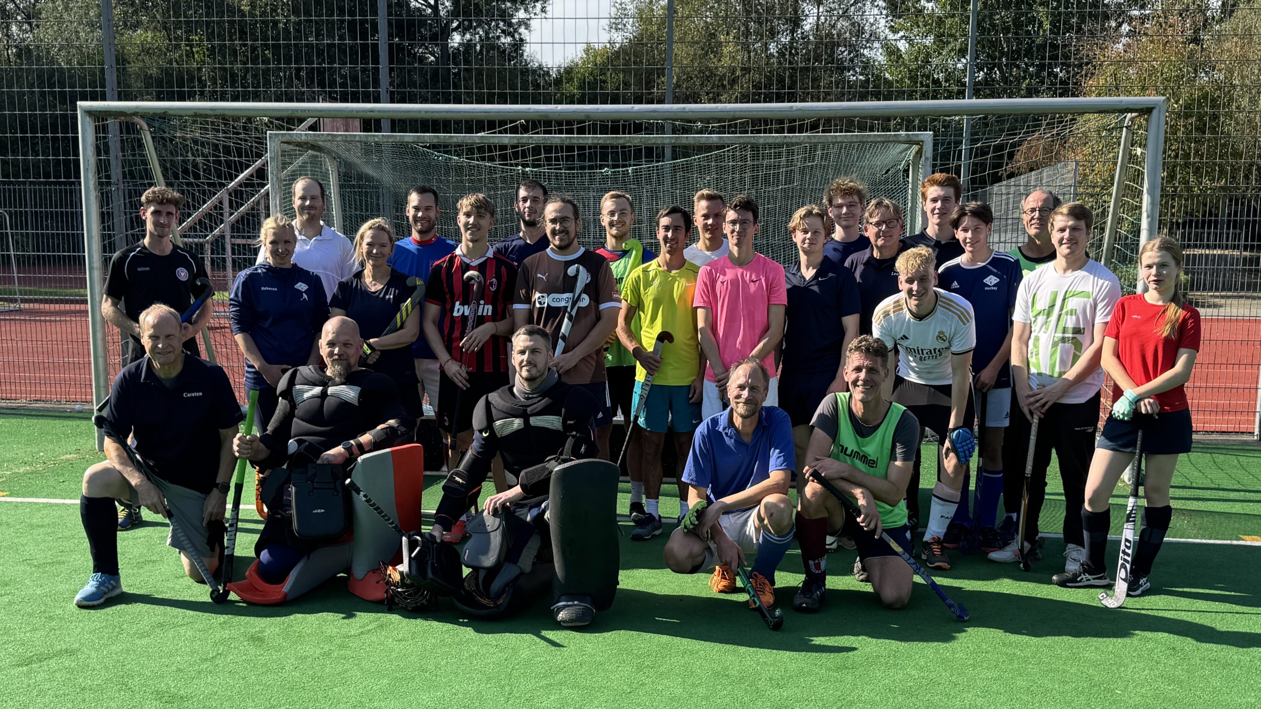 „Tennis vs. Hockey“ – das Traditionsduell geht in die nächste Runde